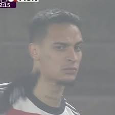 Antony thought he would raise his eyebrow like Ancelotti and Man United  would make a comeback 🤣🤣