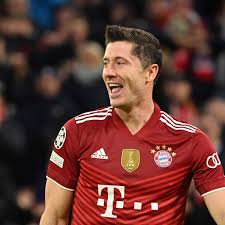 Hier sollte eine beschreibung angezeigt werden, diese seite lässt dies jedoch nicht zu. Fc Bayern Fans Konnen Bei Lewandowski Hoffen In Den Vertragspoker Kommt Bewegung