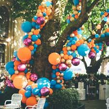 Amazing Outdoors Organic Balloon Decoration Balloons Decor Garden Amazing Bal Balloon Decorations Party Wedding Balloon Decorations Balloon Decorations