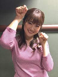 画像あり 白石麻衣のお胸が絶対カメラマン見えてるやろ 乃木坂センター未掲載エロカット連発だい newsのハジからハジまでウォッチッチ 樋口日奈 樋口 女の子 ポーズ