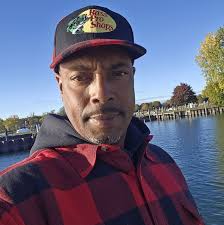 Fishing for small mouth bass in weedy lakes?