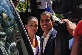 María Corina Machado - Venezuela nació para SER LIBRE! Los ciudadanos estamos unidos y decididos a salvar a nuestro país! En toda Venezuela hoy la gente en la calle resteada con el