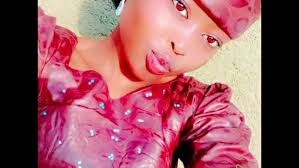 Na samu daukaka a fagen wake. Inji (Fatima bature)