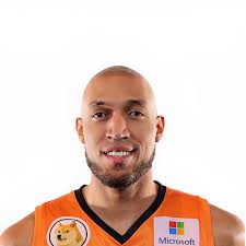 Another year older! Can't wait to see what's in store! Thank you all for  rocking with me 🙏🏽 I appreciate you! ✌🏽✌🏽#Drexcellence