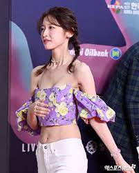 오마이걸 아린 '시원한 크롭탑 패션'[엑's HD포토] : 네이트 연예