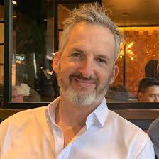 Justin Dampier's Instagram, Twitter & Facebook