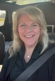 Heather Finke's Instagram, Twitter & Facebook