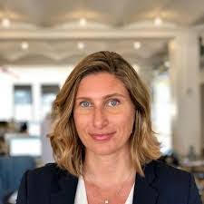 Mary Bruni's Instagram, Twitter & Facebook