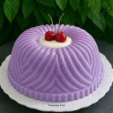 Fransiska - ✓ Resep Puding Taro Terenak 🌸 Bahan Puding Susu Taro: • 1  bungkus agar-agar bubuk plain (7 gr) • 700 ml susu cair full cream • 100 gr  gula pasir (