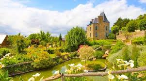 Restaurant 6 jours sur 7, chambres d´hotes, vous propose la location de 2 salons pour séminaires et réceptions, ou location du chateau ou de chambres d´hôtes. Chambres D Hotes De Charme Bretagne France