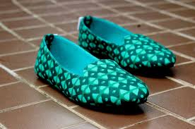 Check spelling or type a new query. Paaduks Shoes With Soul Vikalp Sangam