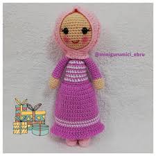 Merhabalar Sizlere Hanim Mi Hanim Tatli Mi Tatli Bir Orgu Modeli Getirdik Kolayca Yapabileceginiz Bu Bebek Ile Amigur Amigurumi Oyuncak Bebek Bebek Amigurumi