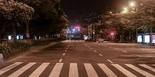 Es la prohibición, impuesta por un gobierno o autoridad, para las personas que permanecen en las calles después de cierta hora. Extienden Por Un Dia Mas Toque De Queda En Medellin Y El Area Metropolitana Ifm Noticias