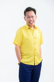 Dr.sim kui hian 沈桂贤医生 ●minister for local govt & housing sarawak砂地方政府与房屋部长 ●adun n14 batu kawah石角区砂立法议员. Launderette Barber Shop Karaoke Centre Disallowed To Operate During Cmco Dayakdaily