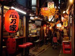 A classic japanese pastry, the anpan was first made back in 1875 by a samurai (yes, you read that right… a samurai). Street Food Of Japan Must Try Japanese Local Food