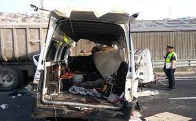 Ello genera movilización de unidades de emergencia. Accidente En La Mexico Pachuca Deja Al Menos 12 Muertos