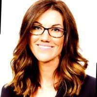 Amanda Zeis's Instagram, Twitter & Facebook