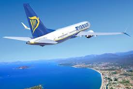 Ryanair za razliku od klasičnih avio kompanija zanemaruje konfor sporedne usluge, u korist jeftinje avio karte, koja zaista ume da bude baš simbolična. Low Cost Avio Kompanije 011 32 23 111