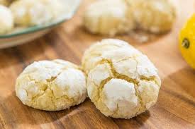 Dip each cookie top into the lemon glaze and let set, about 20 minutes. These Lemon Crinkle Cookies Have Lots Of Fresh Lemon Zest And A Hint Of Cardamom For A Bright And Lemon Crinkle Cookies Crinkle Cookies Crinkle Cookies Recipe