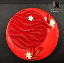 Le Fraisier Revisite De Cyril Lignac La Patisserie De Mes Envies Patisserie Fraisier Patisserie Fine
