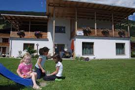 A san candido ti aspettano 7 appartamenti dove soggiornare; Appartamenti Lilly San Candido Alta Pusteria