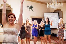 Jill harness • thursday, october 10, 2013 at 12:00 pm. Brides Throwing Cats Hilarious Doctored Images Show The Traditional Bouquet Replaced By A Flying Feline Daily Mail Online