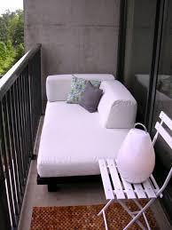 For small balconies, all you need is a loveseat and a place to rest that delicious glass of wine. 38 Balcony Daybed Ideas For A Cozy Laze Experience Godiygo Com