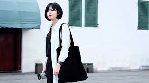 Wanita dan pria mana sih yang yang perlu anda lihat yaitu pesta jenis apa yang anda hadiri, apakah pesta perkawinan gambar di atas adalah model baju pria untuk pesta pernikahan. 26 Model Baju Kekinian Ala Selebgram Klubwanita Com