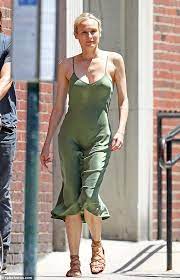 Looking at its pattern the owner's name (or company name) is. Pin On Diane Kruger Style