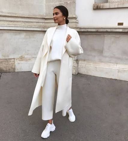 Le Fashion: White Coats Are a Cold-Weather Wardrobe Must