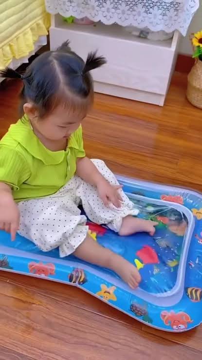Alfombra de agua interactiva para bebés en Colombia | TikTok