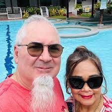 Roy Castleberry's Instagram, Twitter & Facebook