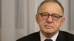 Nie przyszedł na obronę, teraz rezygnuje z bycia promotorem. Zaskakujący  mail Lecha Morawskiego