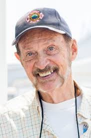 Lauri Pratt's Instagram, Twitter & Facebook