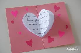 En panne d'inspiration pour la fête des mères? 4 Diy Faciles De Carte Coeur Lucky Sophie Blog Famille Voyage Cartes Coeur Carte Coeur En Papier