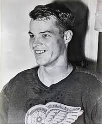 Tributes and facts about howe have poured in all day long on howe's greatness, longevity and what he meant to the game. Gordie Howe Wikipedia