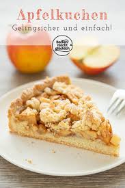 Leckerer Apfel Streusel Kuchen In 2020 Apfelkuchen Rezept Mit Streusel Streusel Kuchen Apfelkuchen Rezept Einfach