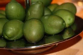 Grune Oliven Einlegen Zwei Mediterrane Rezepte Oliven Mediterrane Rezepte Oliven Selbst Einlegen