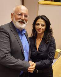 Chief invigilator and examiner for ielts and cambridge english language examinations, british council, brussels; Ramona Strugariu Mep On Twitter Thank You Timmermanseu For Your Commitment To The Rule Of Law In Romania So Close To The Hundreds Of Thousands Taking To The Streets In Defence Of