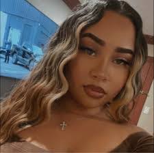 Alissa Silva's Instagram, Twitter & Facebook