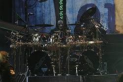 El percusionista de slipknot, shawn 'clown' crahan, ha hablado sobre la cabra que aparece en la portada del álbum de 2001 de la banda, 'iowa'. Joey Jordison Wikipedia La Enciclopedia Libre