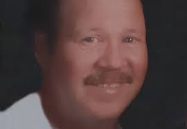 Deena Roach's Instagram, Twitter & Facebook