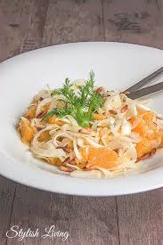 Fenchel Orangen Salat Mit Gerosteten Pinienkernen Stylish Living Fenchel Orangen Salat Fenchelsalat Rezepte Mit Fenchel