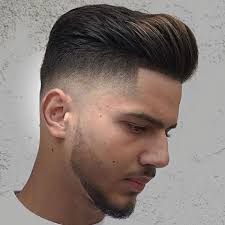 Pompadour Fade Haarschnitte Haarschnitt Mannerhaare Teenager Haarschnitt