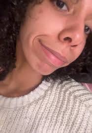 Wanda Borrero's Instagram, Twitter & Facebook