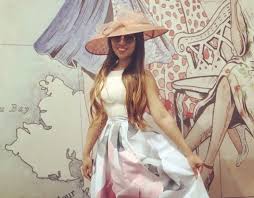Nur amalina bakri (born december 7, 1987 in kota bharu, kelantan but raised in johor bahru)1 was the student who held the record of most 1as scored in the sijil pelajaran malaysia 2004. Dr Amalina Bakri Is Currently Training To Become A Breast Oncoplastic Surgeon Lipstiq Com