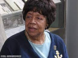 Mary Ragland's Instagram, Twitter & Facebook