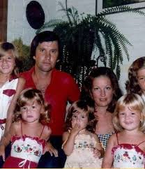 Patricia and gisele are twins. Vania Nonnenmacher Meet Mother Of Gisele Bundchen