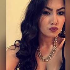 Stream Ikram El Aroui music