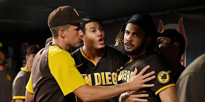 Fernando Tatis Jr's historic statistical stretch wasted by a collapsing roster, do AI tạo